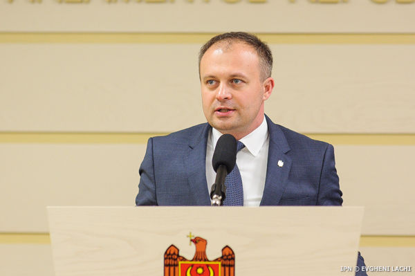 Канду: „Все государственные учреждения подвержены определённому политическому влиянию".