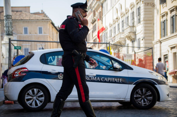 Român reţinut în Italia, după ce vecinii au sunat la 112.