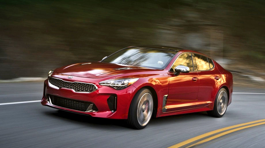 Kia Stinger сравнили с Porsche Panamera и «шестеркой» BMW.