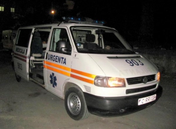 O adolescenta din Chisinau a fost internata aseara din cauza unei suradoze de droguri.