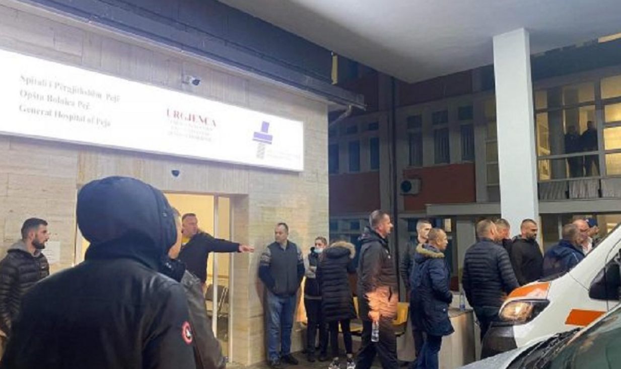 В Косово неизвестные обстреляли школьный автобус: есть погибшие.