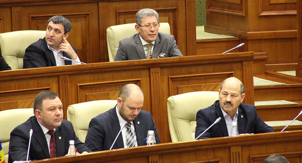 Представители ЛП в парламенте Молдовы.