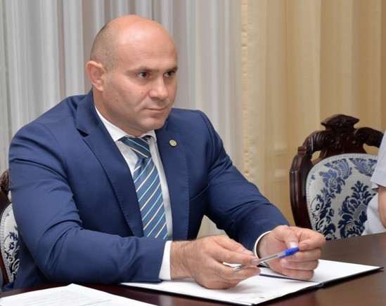 Войку: Из сугробов вызволили 45 единиц транспорта и больше ста человек.