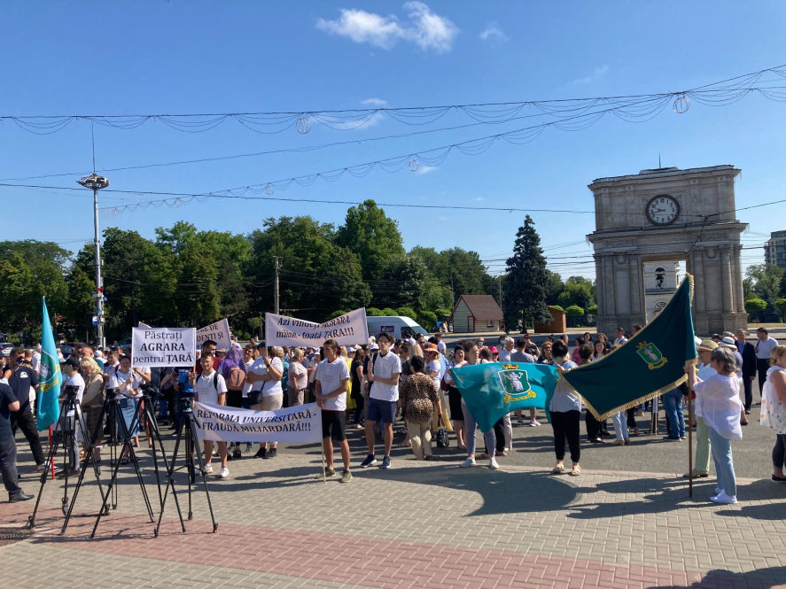 Фермеры поддержат протесты против поглощения Аграрного университета.