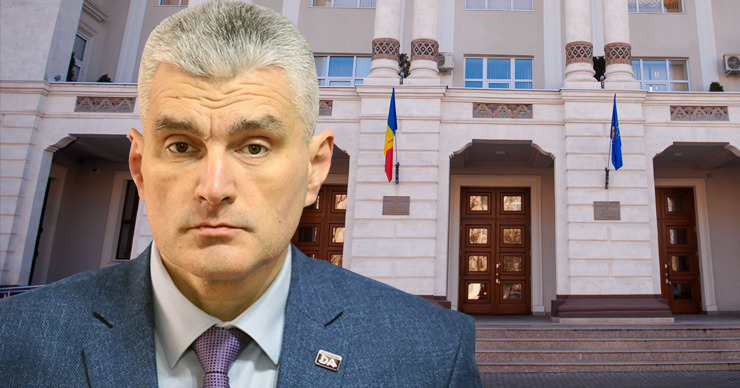 Слусарь: ГП обязана расследовать факт перечисления 1,4 млрд леев. Коллаж: Point.md