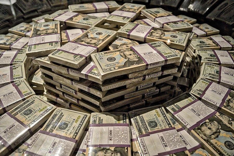 Averea celor mai bogați oameni din lume a crescut cu 33,9 trilioane de dolari din 2015.