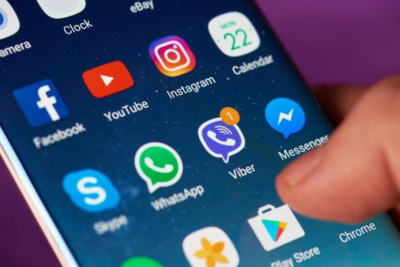 Smartphone-urile cu Android, ţinta principală a hackerilor. Motivul