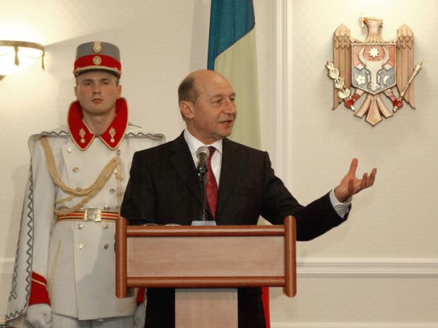 Reunificarea României este obiectivul naţional major al României, iar pentru realizarea lui este nevoie de curaj.