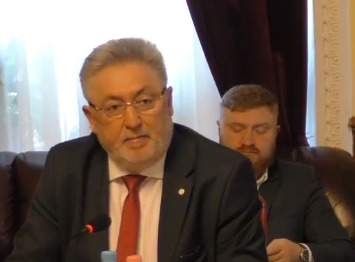 Вице-примар отметил также, что не боится возможной отставки. 