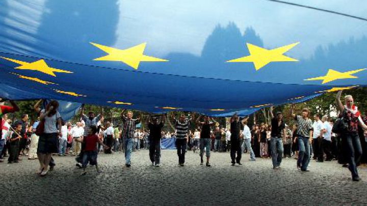 Posibilitatea moldovenilor de a călători fără vize în Uniunea Europeană i-a inspirat pe ucraineni.