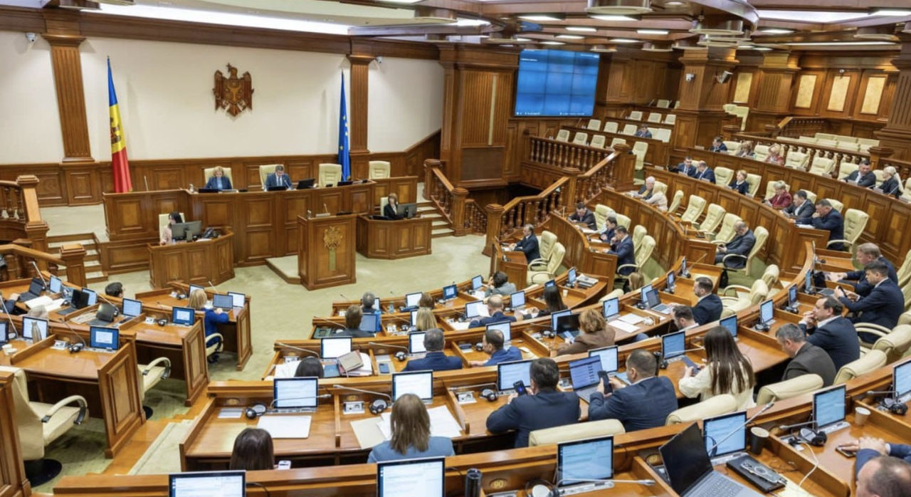 Majoritatea parlamentară a refuzat să convoace la raport șefii structurilor de forță.