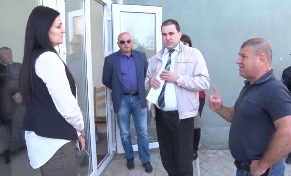 Депутат Народного собрания Сергей Чернев пригрозил прокуратурой директору телевидения Наталье Железовой. 