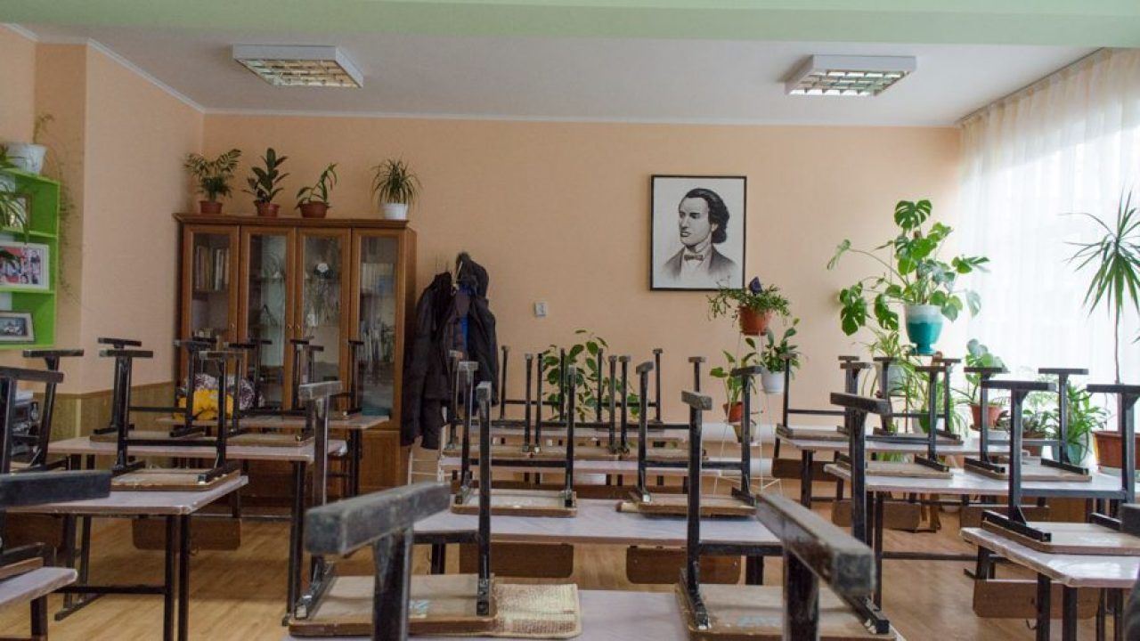 В Молдове после открытия школ и лицеев 11 января только пять классов остались на карантине. 