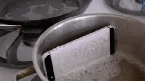 Смартфоны научили потеть.