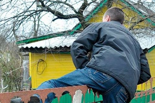 На территории обслуживания Глебовского пункта была совершена серия дачных краж.