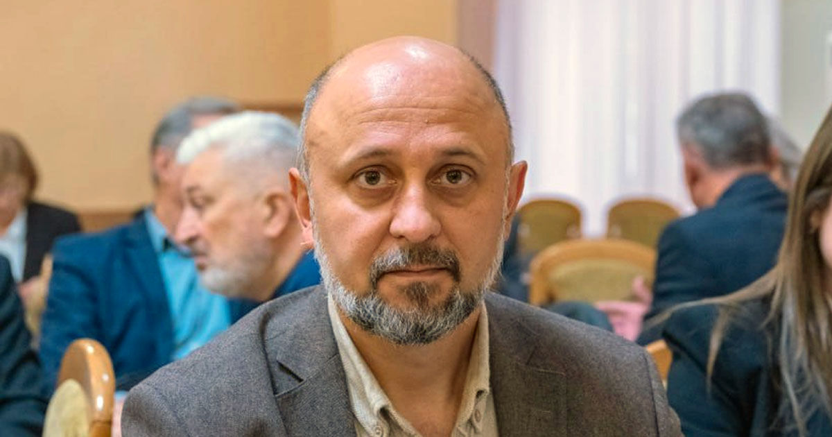 Pavaloi: Supraaglomerarea invocată a claselor poate ascunde o nouă rundă de închideri de școli.