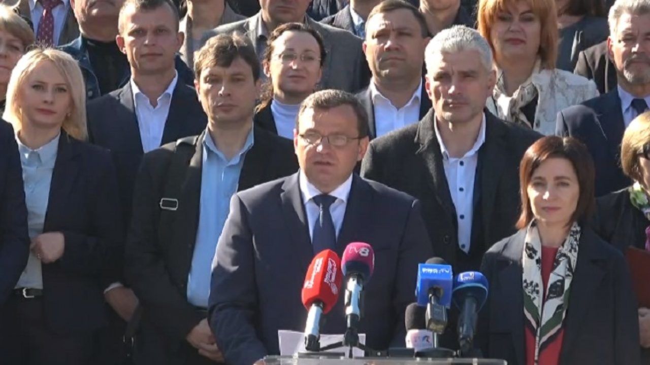 ACUM: “Идет борьба с остаточными явлениями прошлого режима”.