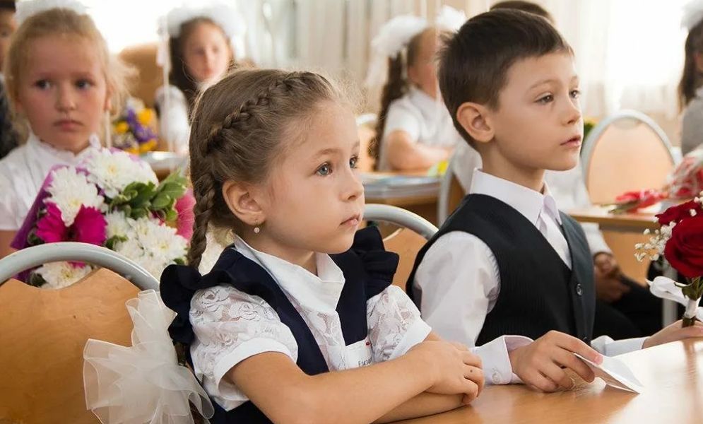 С 1 апреля началась запись детей в первый класс.