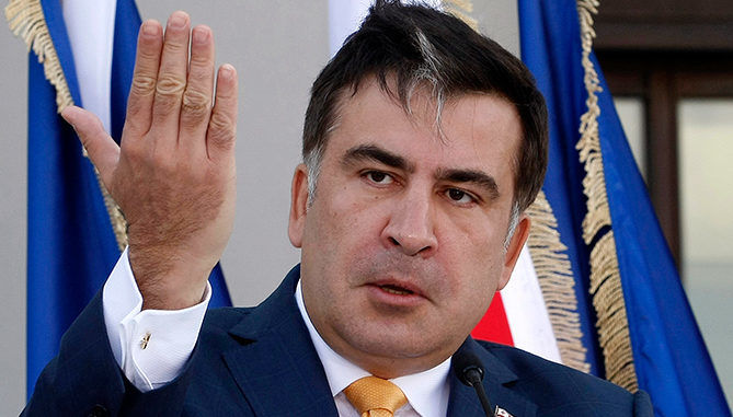 Poroșenko i-ar fi retras lui Saakașvili cetățenia ucraineană. 