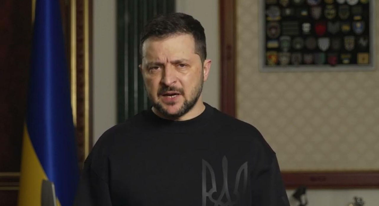 Зеленский: При ударе по Славянску пострадало более 50 жилых домов.