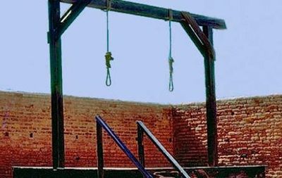 В Индии казнят 16 полицейских за убийство 42 мусульман.
