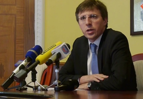 Dorin Chirtoacă a criticat reforma învăţământului.