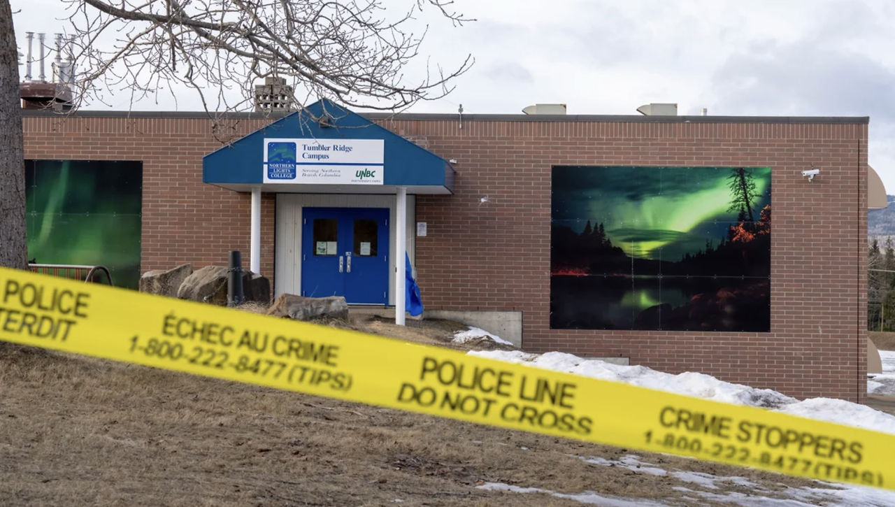 Семья пострадавшей от стрельбы в канадской школе девочки подала в суд на OpenAI.