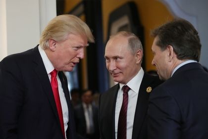 «Во всем мире Трамп никого не любит так сильно как российского президента», заявил Сноуден.