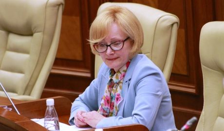 Депутат парламента от Партии коммунистов Елена Боднаренко.