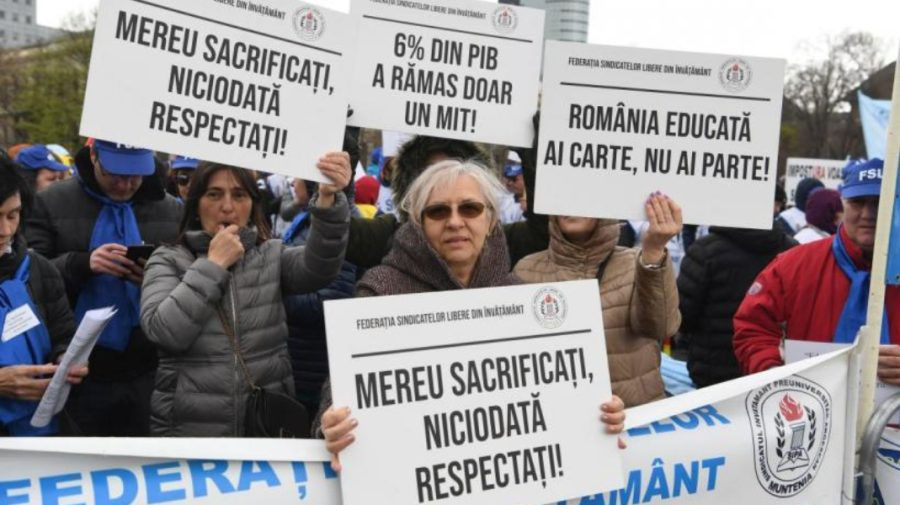 В Румынии учителя выходят на забастовку: под угрозой экзамены.