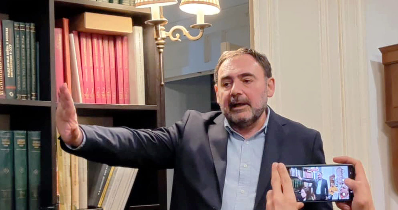 Ткачук: Власть не уходит в отставку, а отправляет в отставку страну и народ.