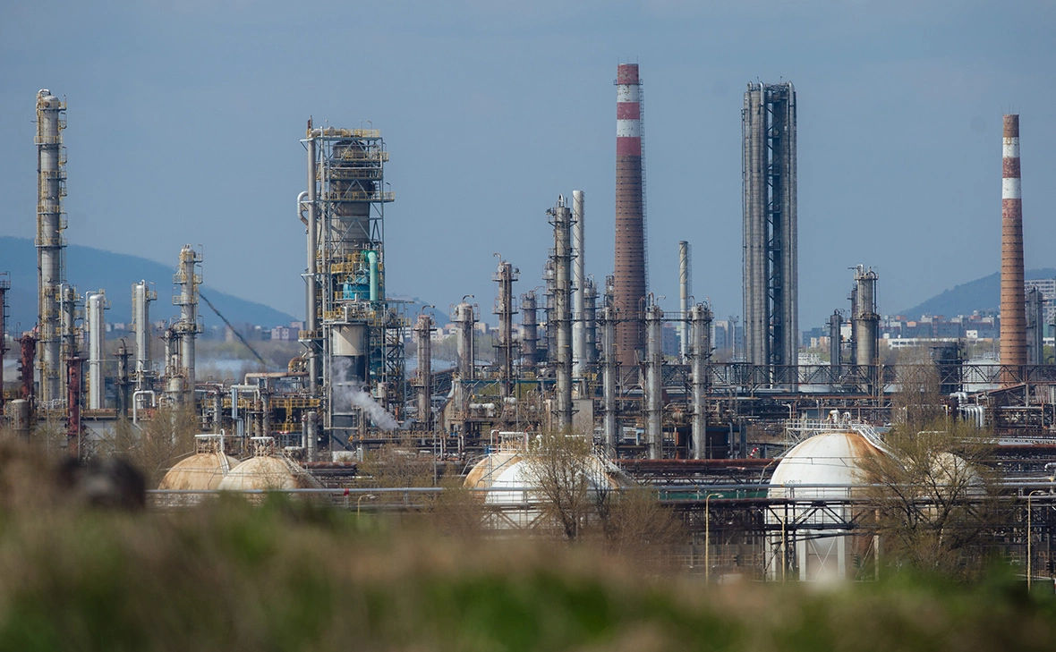 Шесть стран Евросоюза требуют обложить налогом сверхдоходы нефтяных компаний.