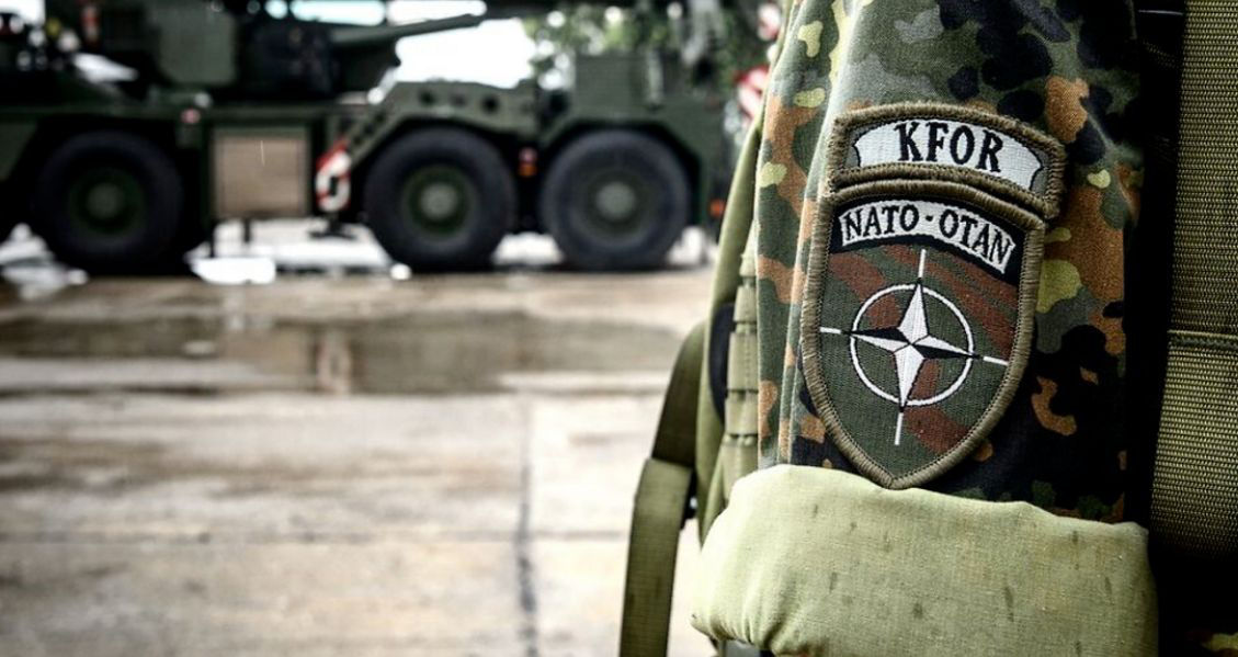 Украина отзывает своих миротворцев из Косово.