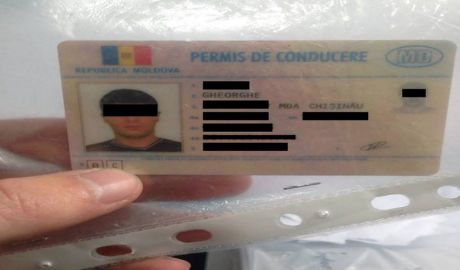 A pretins 340 de euro pentru un permis de conducere falsificat. Foto: jurnal.com