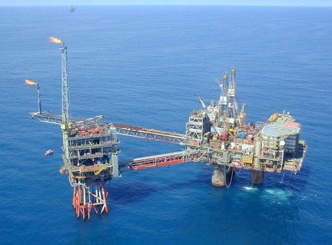 Dilemele OMV: Cui să vândă gazul de la Marea Neagră. Foto: DW