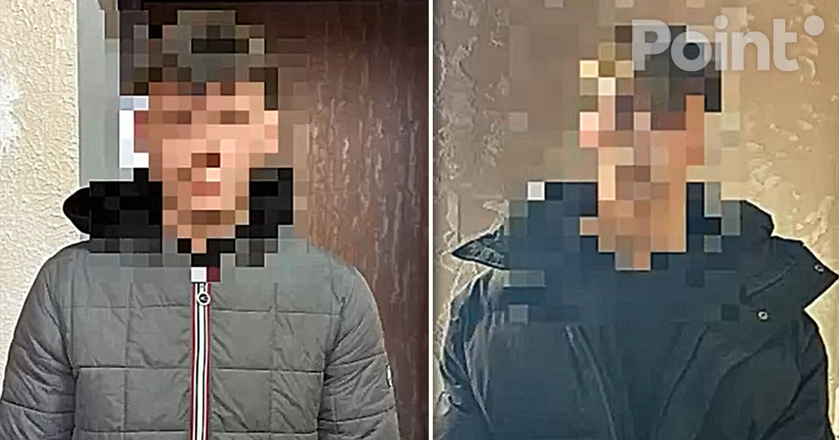 Doi adolescenți au urmărit un vânzător de telefon și l-au jefuit în Capitală.