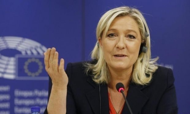 Reacţia avută de Le Pen după ce a pierdut alegerile prezidenţiale din Franţa Foto: Agerpres
