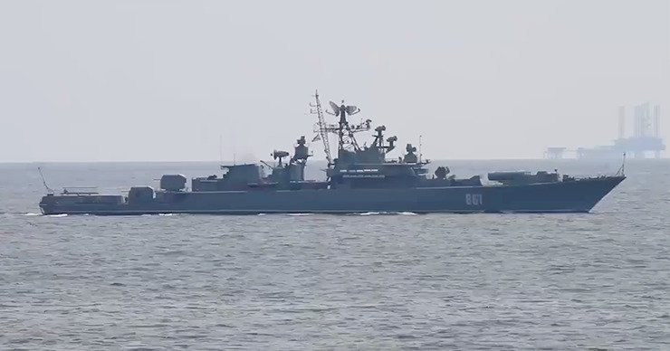 С американского эсминца засняли российские учения в Чёрном море.