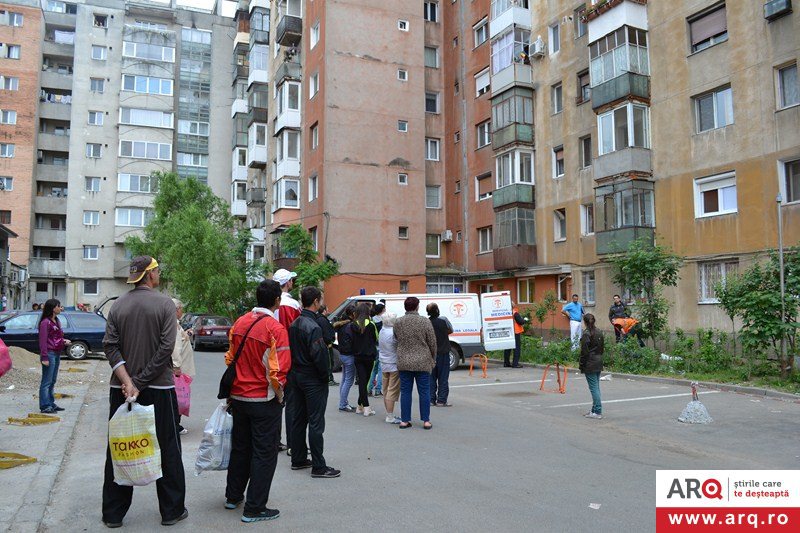 O femeie de 52 de ani din capitală a murit după ce s-a aruncat de la etajul 16.