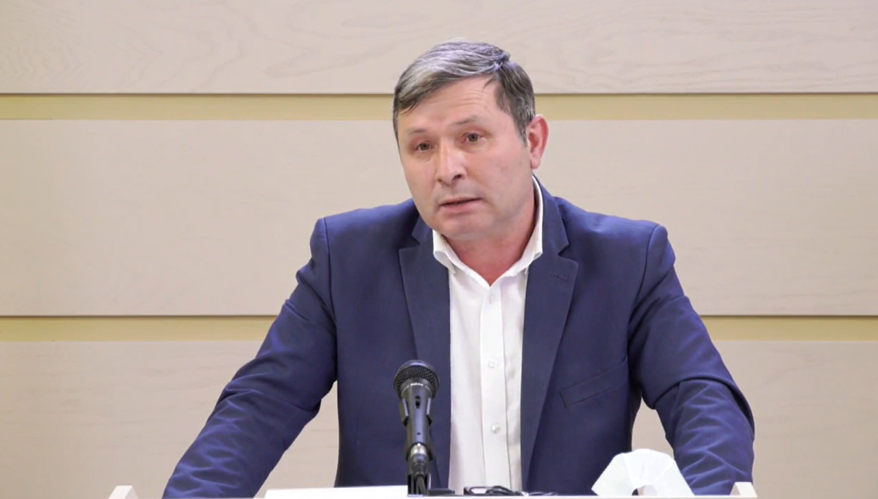 Депутат от ПСРМ Раду Мудряк.