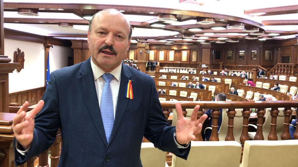 Депутат опубликовал видеопоздравление с пожеланием благополучия, здоровья и многолетнего мира. Фото: realitatea.md.