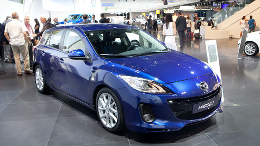 Mazda отзовет почти 200 тысяч машин.