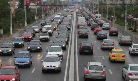 Pe drumurile din ţară ar putea apărea panouri informative de tip led. Foto: jurnalul24.ro