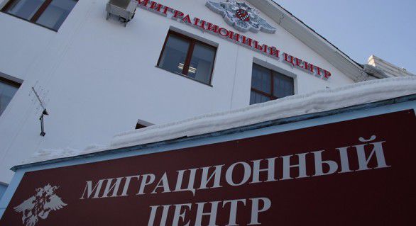 La fel, consilierii prezidenţiali au îndemnat moldovenii să nu apeleze la intermediari şi să nu plătească nimănui bani pentru a perfecta aceste acte, întrucât serviciile sunt gratuite.