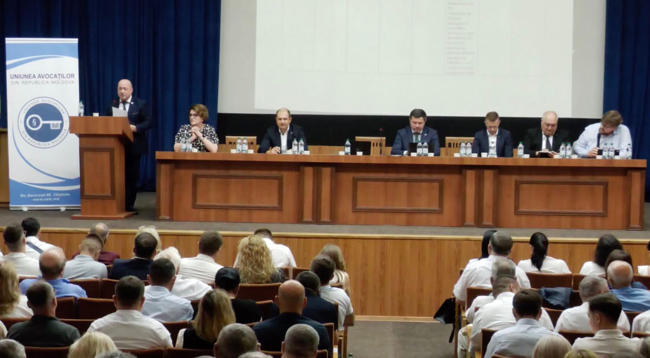 Avocații vor continua greva până când Sandu va refuza promulgarea modificărilor la lege.