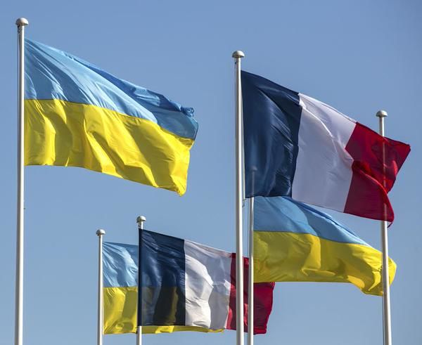 Франция ответила на ультиматум Украины.