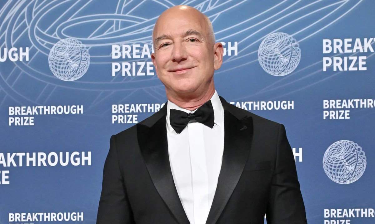 Джефф Безос продаст акции Amazon на 4,75 млрд долларов.