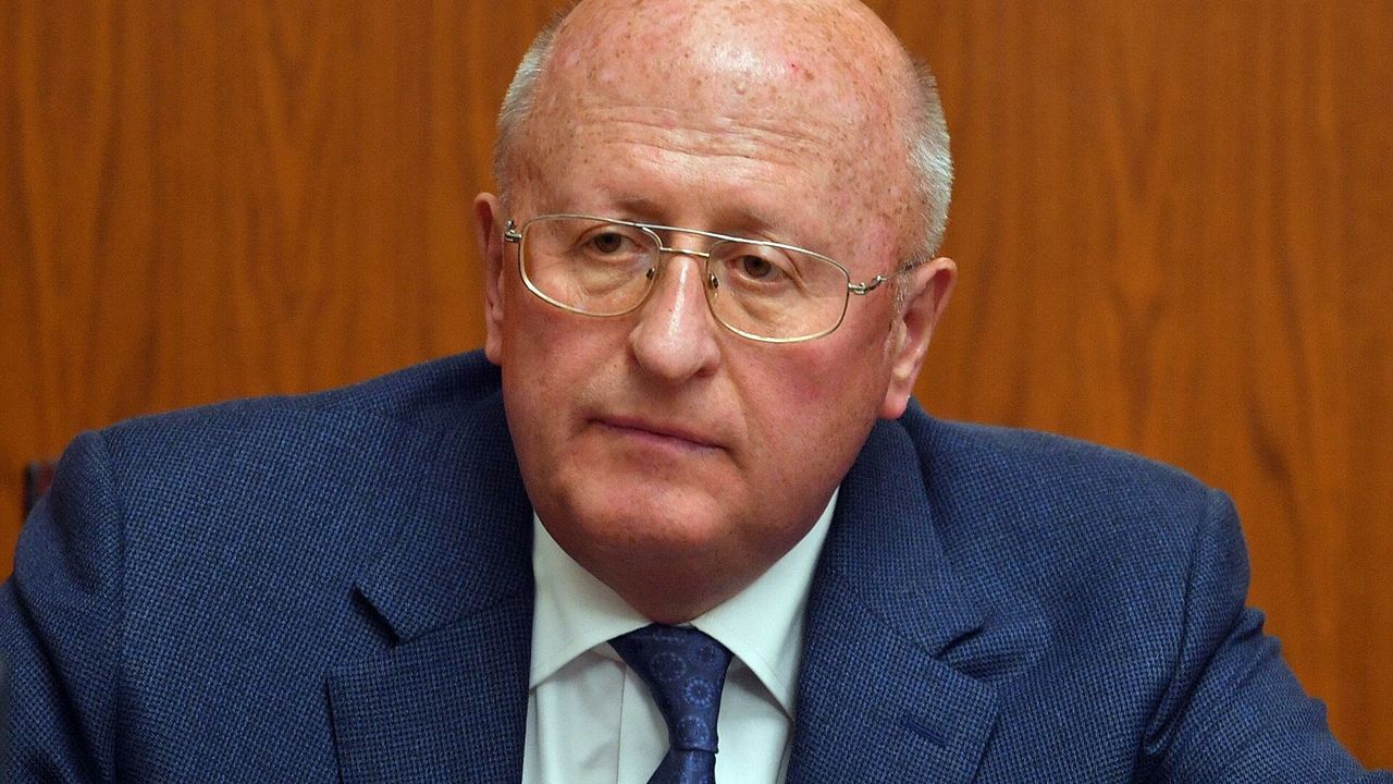 Гинцбург рассказал о возможности передачи антител от матери к ребенку.