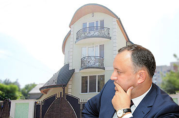 Лидер Социалистической партии Игорь Додон стал собственником дома стоимостью в миллионы леев.