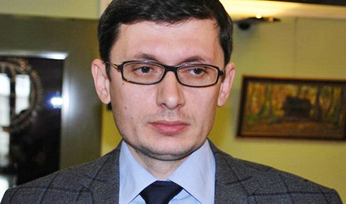 Гросу отметил, что в государстве может возникнут проблема дефицита учителей.